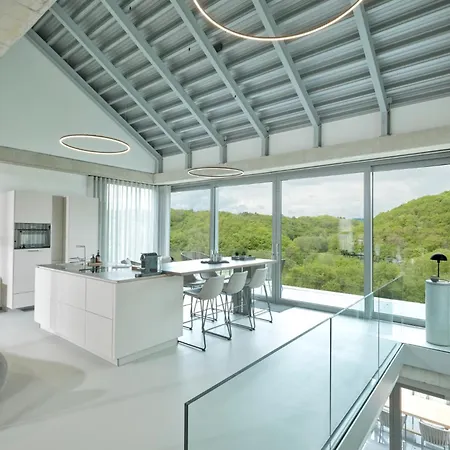 Racers Grand Prix - Mit Hebebuehne Und Doppelgarage