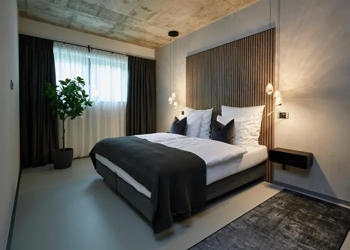 Nyaraló Racers Grand Prix - Mit Hebebuehne Und Doppelgarage Bermel