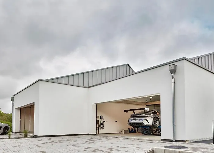 בית נופש Racers Grand Prix - Mit Hebebuehne Und Doppelgarage Bermel